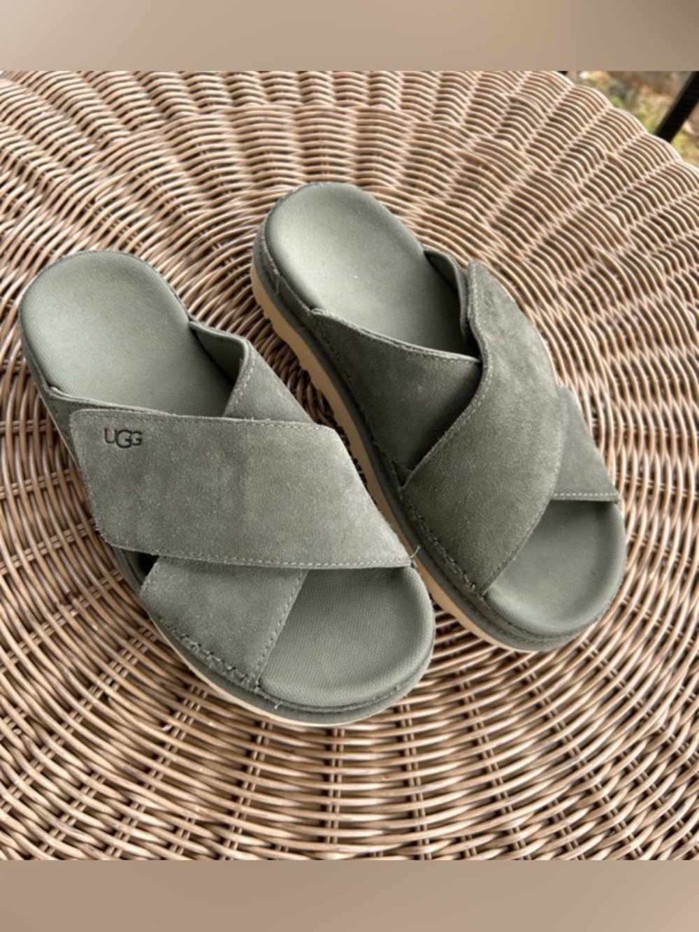 UGG Cross band Olive/Army Green Suede Slide Sandals size 7.5